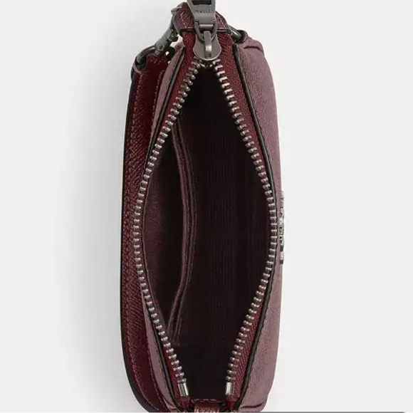 Coach Boxed Nolita Bag 15 In Signature Canvas nwt in packaging in box - Picture 4 of 8